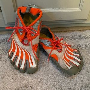 Vibram five finger hiking shoes